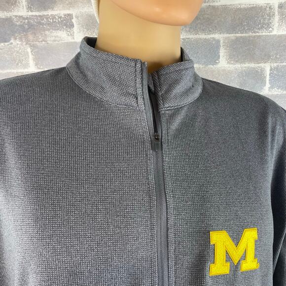 Mens U of M Pull Over, 1/4 Zip, Gray with Gold "M" Patch Size 2XL Antigua Brand - Picture 3 of 11